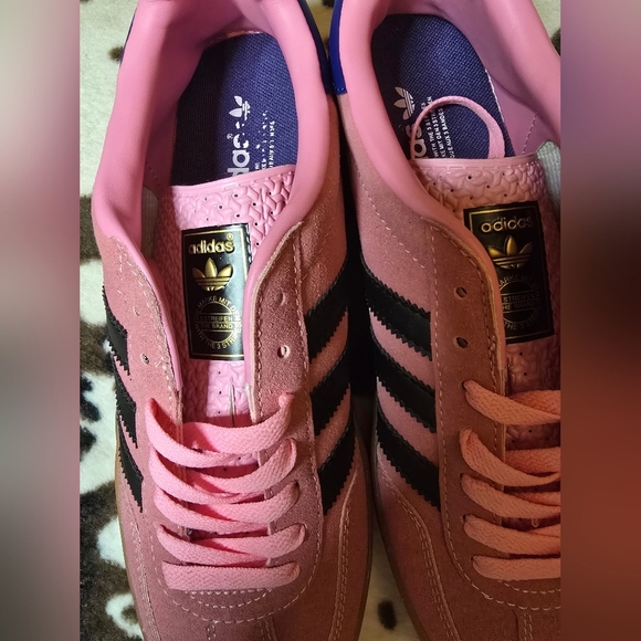 Adidas Gazelle Bliss Women's Pink and Black Sneakers - Picture 6 of 6